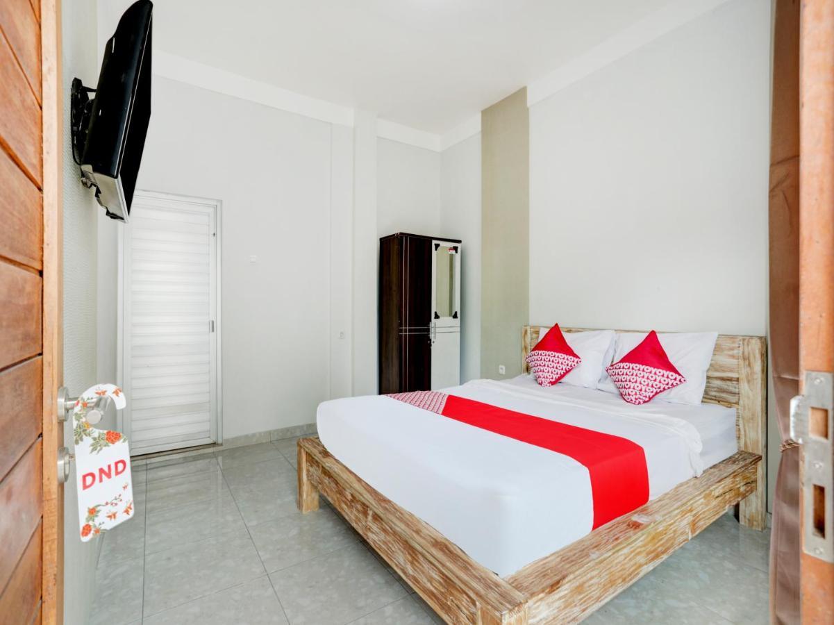 Oyo Flagship 90756 Melasti Hills Room & Cafe Ungasan Екстериор снимка