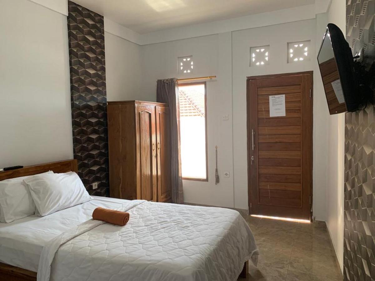 Oyo Flagship 90756 Melasti Hills Room & Cafe Ungasan Екстериор снимка